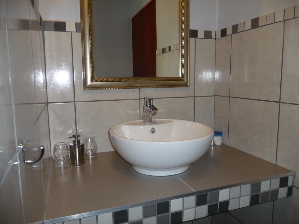 Inn2Wilderness Guesthouse Buitenkant foto